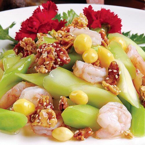 Honey Walnut Shrimp Mango Sauce